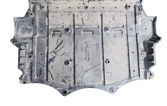 Nissan Leaf I (ZE0) Center/middle under tray cover 748N33NF0A