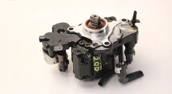 Ford C-MAX II Fuel injection high pressure pump 9424A050A