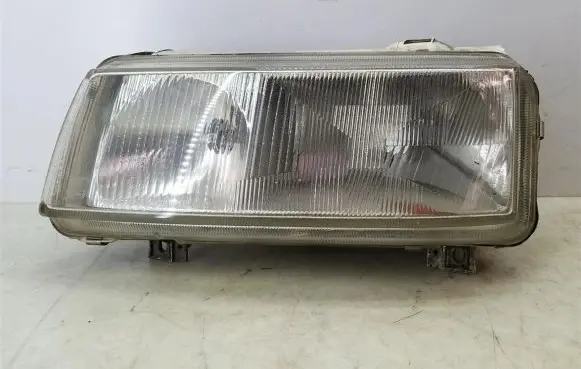 Volkswagen PASSAT B4 Headlight/headlamp