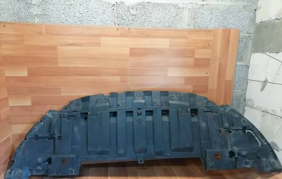 Renault Espace V (RFC) Front bumper skid plate/under tray 622358251R