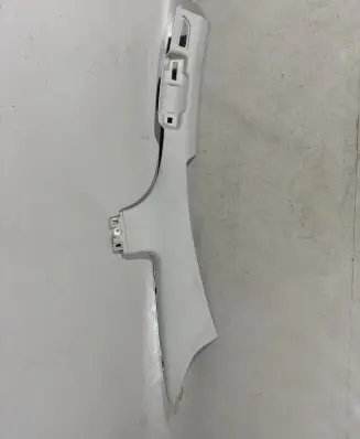 (D)pillar trim (top)
