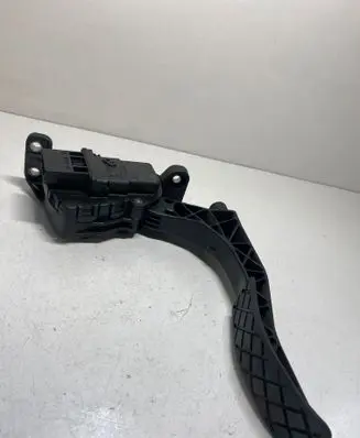 Audi A6 S6 C6 4F Accelerator throttle pedal 4F1721523A 6PV00898405