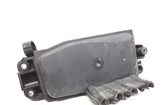 Vacuum air tank