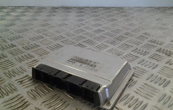 Volkswagen PASSAT B5.5 Engine control unit/module 4B0907401F 0281001781