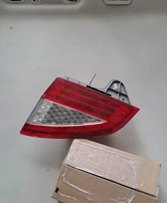 Ford Mondeo MK IV Tailgate rear/tail lights 7S7113A602A