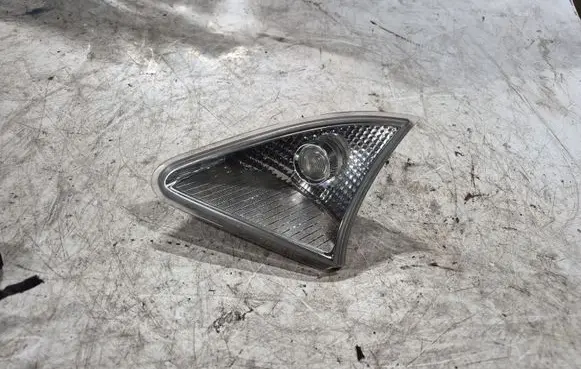 Mercedes-Benz R W251 Front indicator light A2518200956