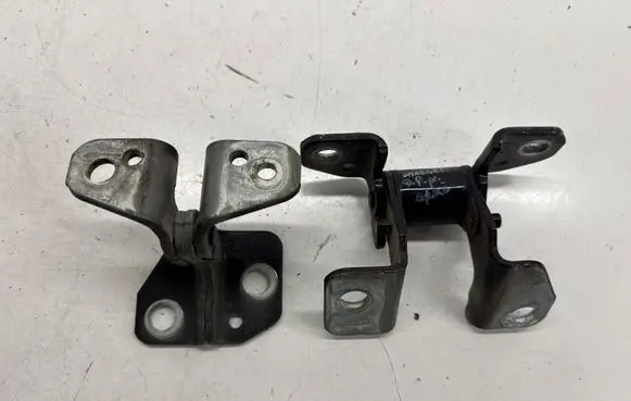 Dodge Charger Front door hinge set 55113660AC 55113664AI