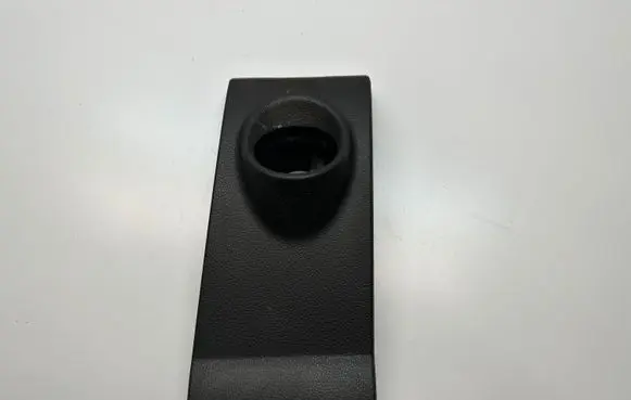 Volkswagen Amarok Dashboard lower bottom trim panel 2H1858365A