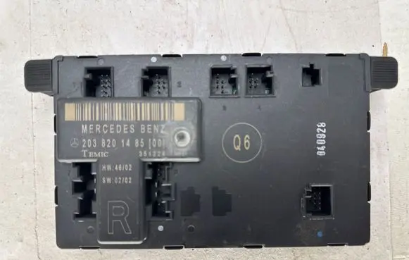 Mercedes-Benz C W203 Door control unit/module 2038201485 351324
