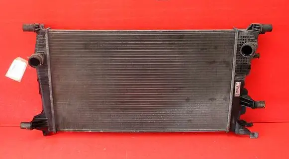 Renault Megane III Coolant radiator 214105150R