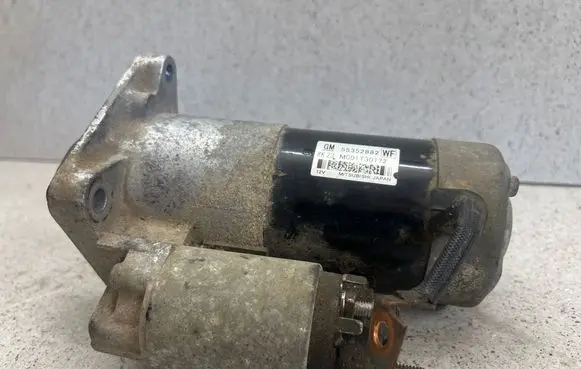 Opel Insignia A Starter motor 55352882 M001T30172
