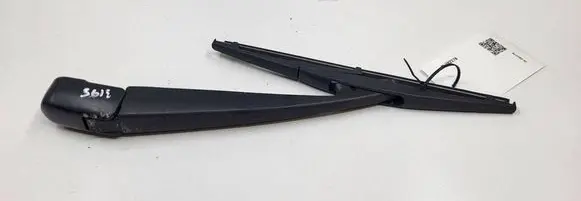 Nissan Leaf I (ZE0) Rear wiper blade arm 39852