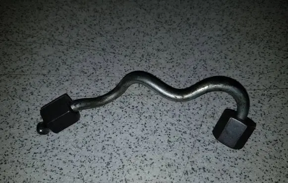 BMW 5 E60 E61 Fuel injector supply line/pipe 13537792713