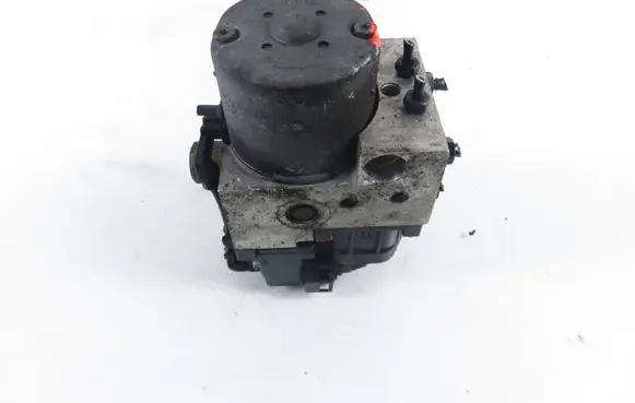 Audi A4 S4 B5 8D ABS Pump 8E0614111 0273004132