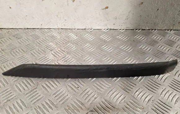 Toyota Avensis T270 Front bumper lip 7685105030