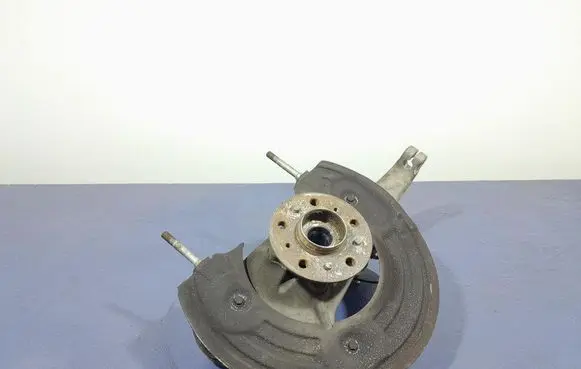 BMW M5 Front wheel hub spindle knuckle 