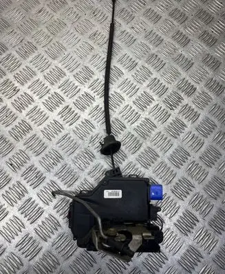 Audi A4 S4 B7 8E 8H Rear door lock 4E0839016