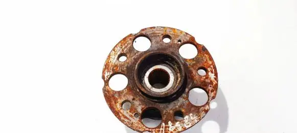 Honda CR-V Rear wheel hub