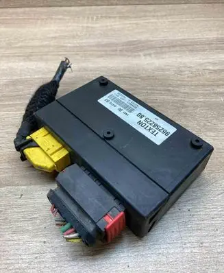 Citroen Xsara Picasso Comfort/convenience module 9625822580 WithPlug