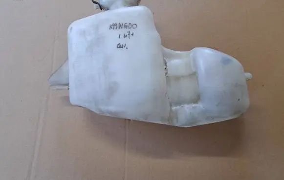 Renault Kangoo I Windshield washer fluid reservoir/tank 7700308814D