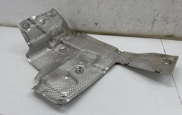 Mercedes-Benz GLE W167 Exhaust heat shield A1676801603