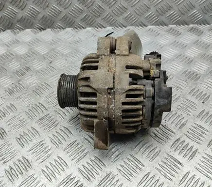 Toyota Hilux (AN10, AN20, AN30) Generator/alternator 270600L060C 0124315033