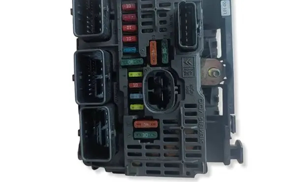 Peugeot 407 Comfort/convenience module BSML0100 9656086080 S118983001J