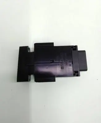 Toyota Corolla Verso AR10 Windscreen/window heater switch 15A410