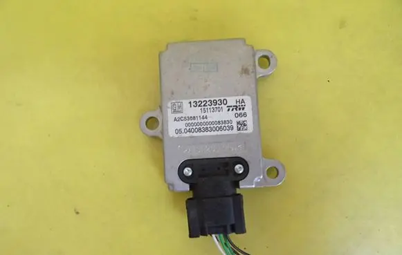 Opel Signum ESP acceleration yaw rate sensor 13223930 15113701
