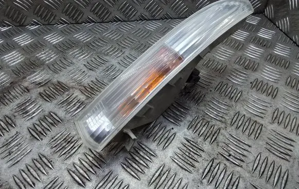 Volkswagen PASSAT CC Front indicator light 3C8953041