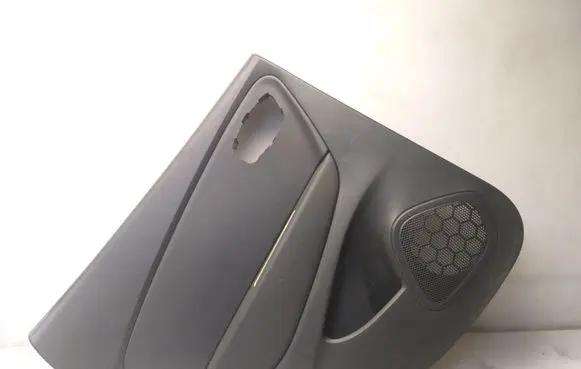 Renault Captur Rear door card panel trim