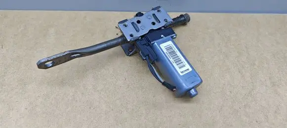 Mercedes-Benz ML W166 Seat adjustment motor 984688104