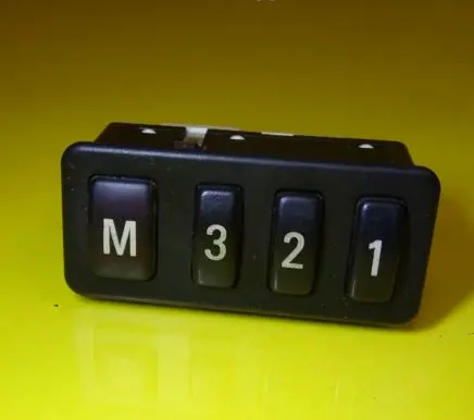 BMW 5 E39 Seat control switch 8352160