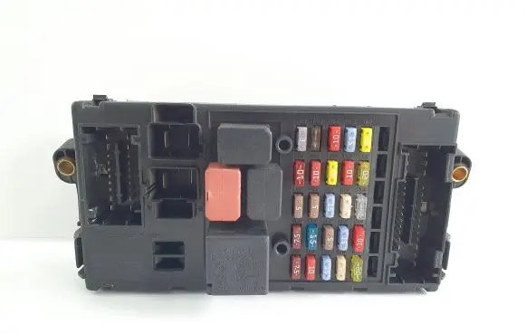 Iveco Daily 35.8 - 9 Fuse module 554953020000 69500009