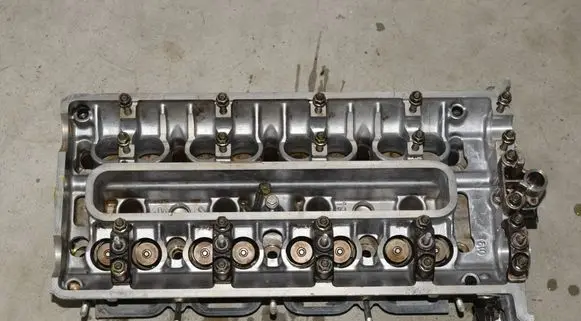 BMW X5 E53 Engine head 1745465