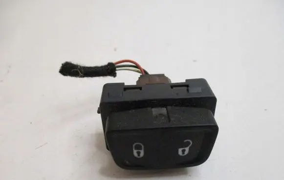 Fiat 500X Central console control unit B569