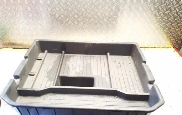 KIA Carens I Trunk/boot mat liner ok2kb688m0