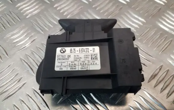 BMW 7 E65 E66 Alarm control unit/module 6974372 577621DE 28034097