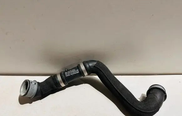 Mercedes-Benz E W212 Engine coolant pipe/hose A2125012684