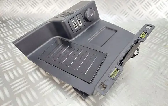 Ford Kuga III Wireless charging module M1PT-19J235-AA