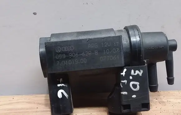 Audi A6 S6 C6 4F Turbo solenoid valve 059906628B