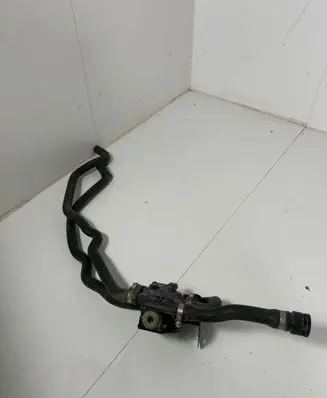 Coolant pipe/hose