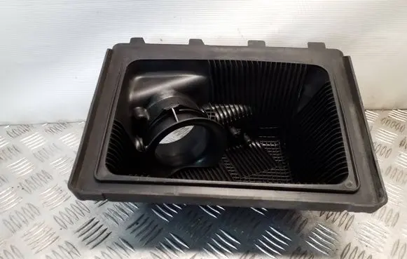 Jeep Grand Cherokee (WK) Air filter box cover 53013803AC