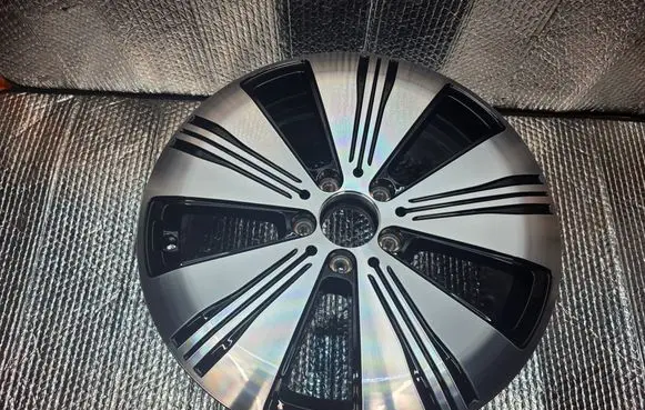 Mercedes-Benz EQB R18 alloy rim A2434010100