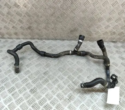 Audi E-tron GT Engine coolant pipe/hose 9J1122058