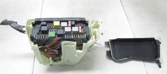 Mercedes-Benz E W212 Fuse module