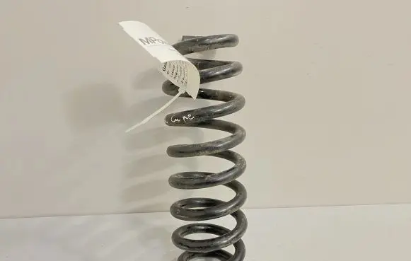 BMW M3 e92 Rear coil spring 12345678