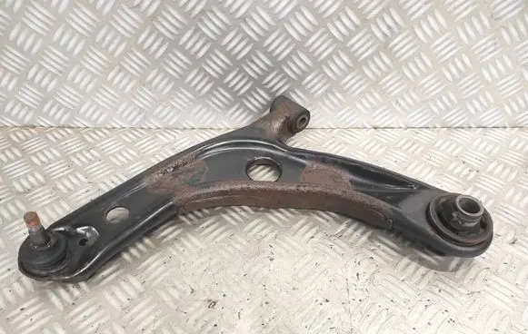 Toyota Yaris Front lower control arm/wishbone