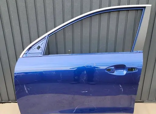 KIA Niro Front door