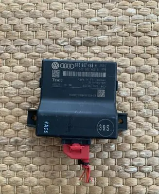 Audi A5 8T 8F Gateway control module 8T0907468H 403221 reg11